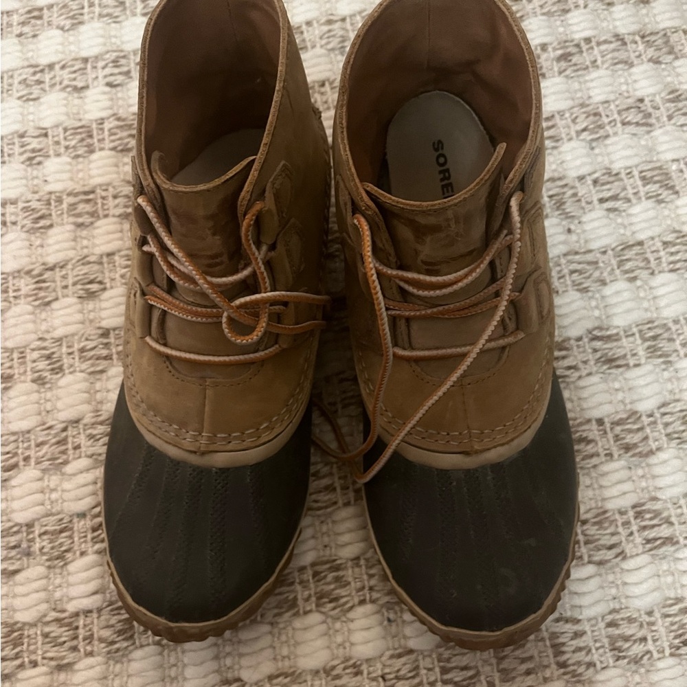 Sorel Out and About Boots